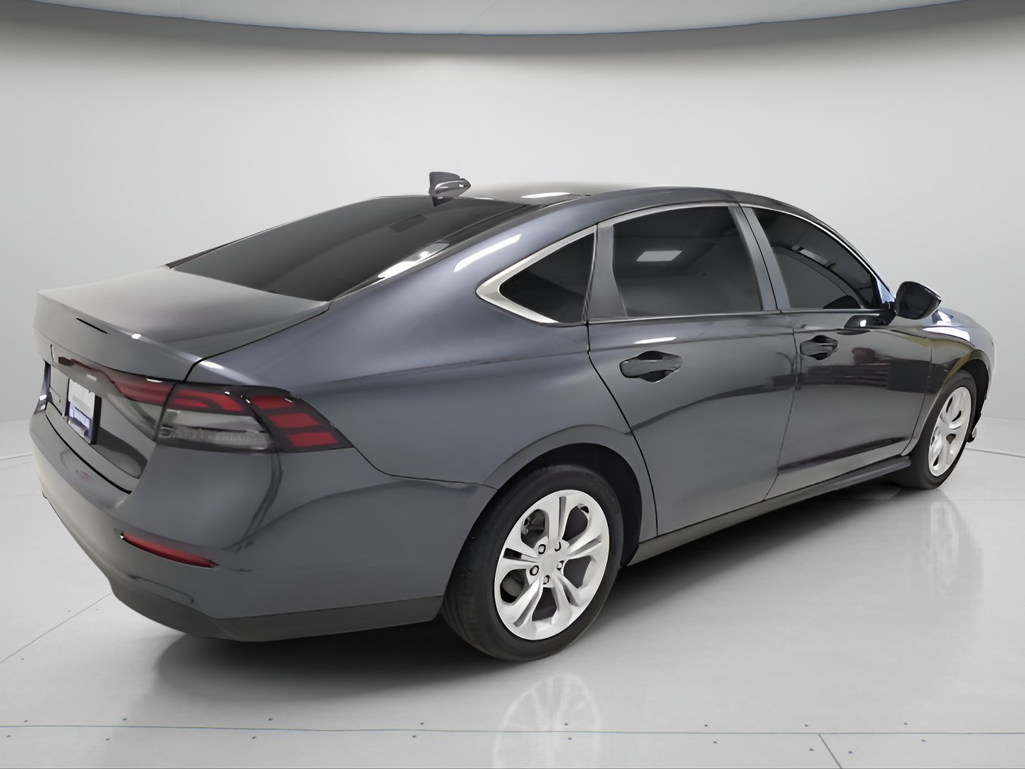 Used 2025 Honda Accord LX image 6