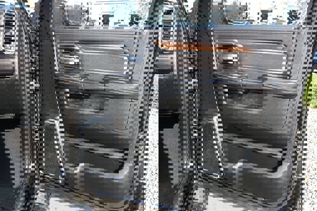 Used 2022 RAM 3500 Laramie image 25