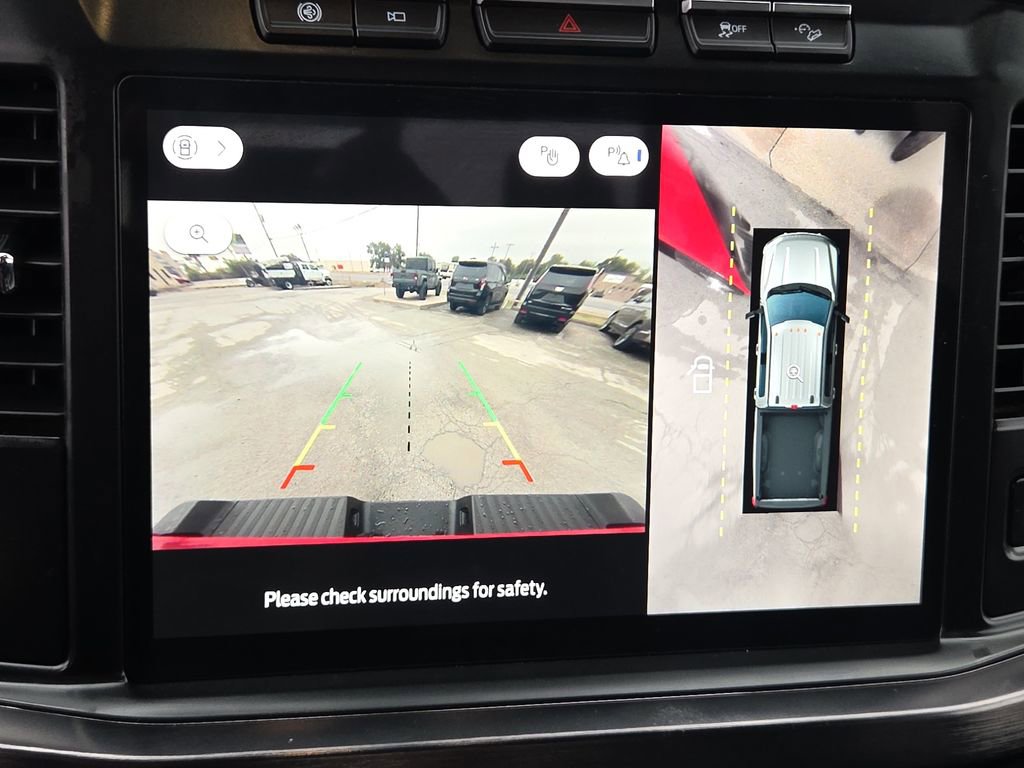 Used 2023 Ford F350 Lariat w/ Chrome Package image 21