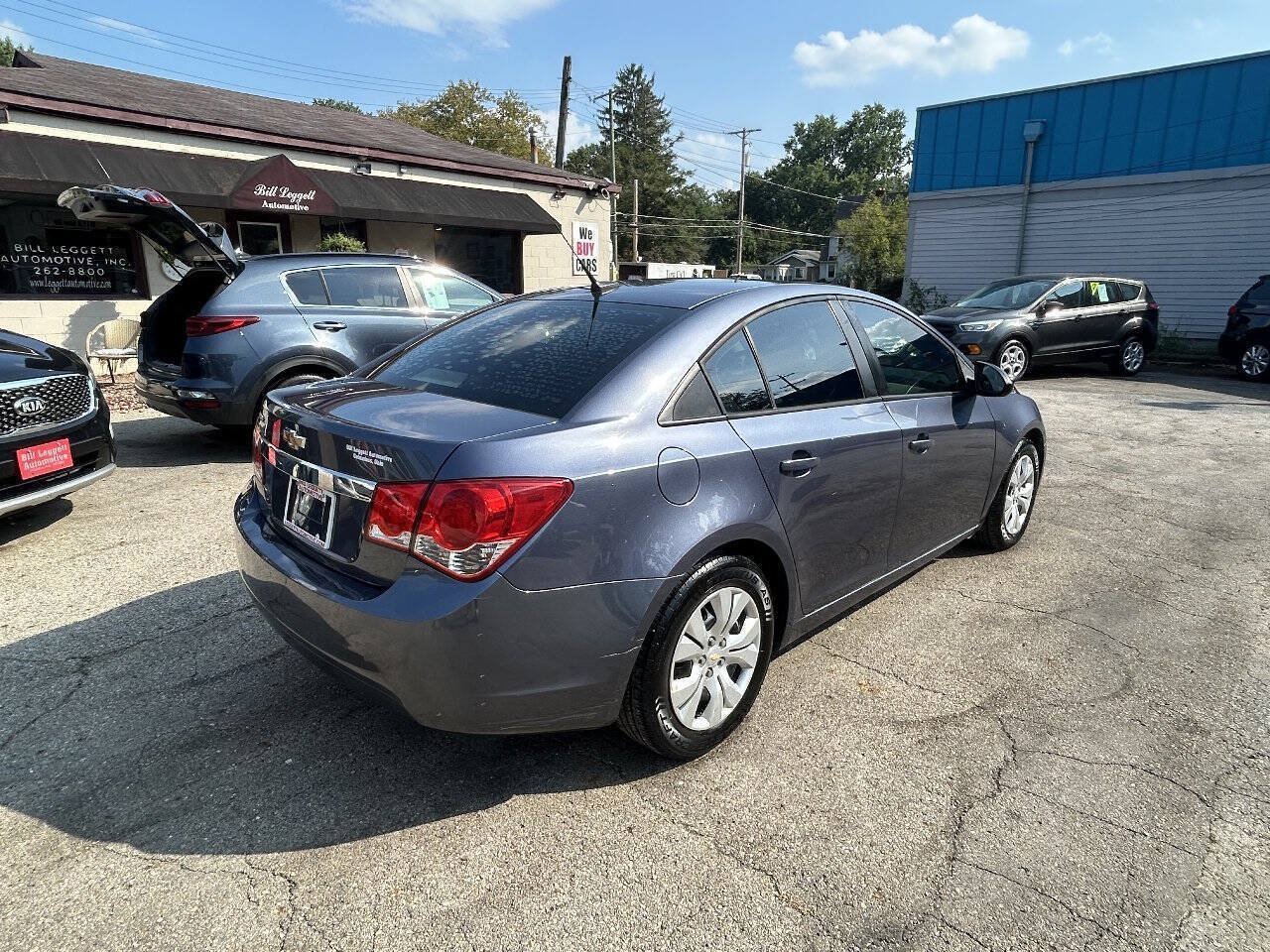 Used 2013 Chevrolet Cruze LS FWD image 12