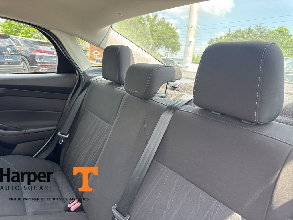 Used 2015 Ford Focus SE FWD image 9