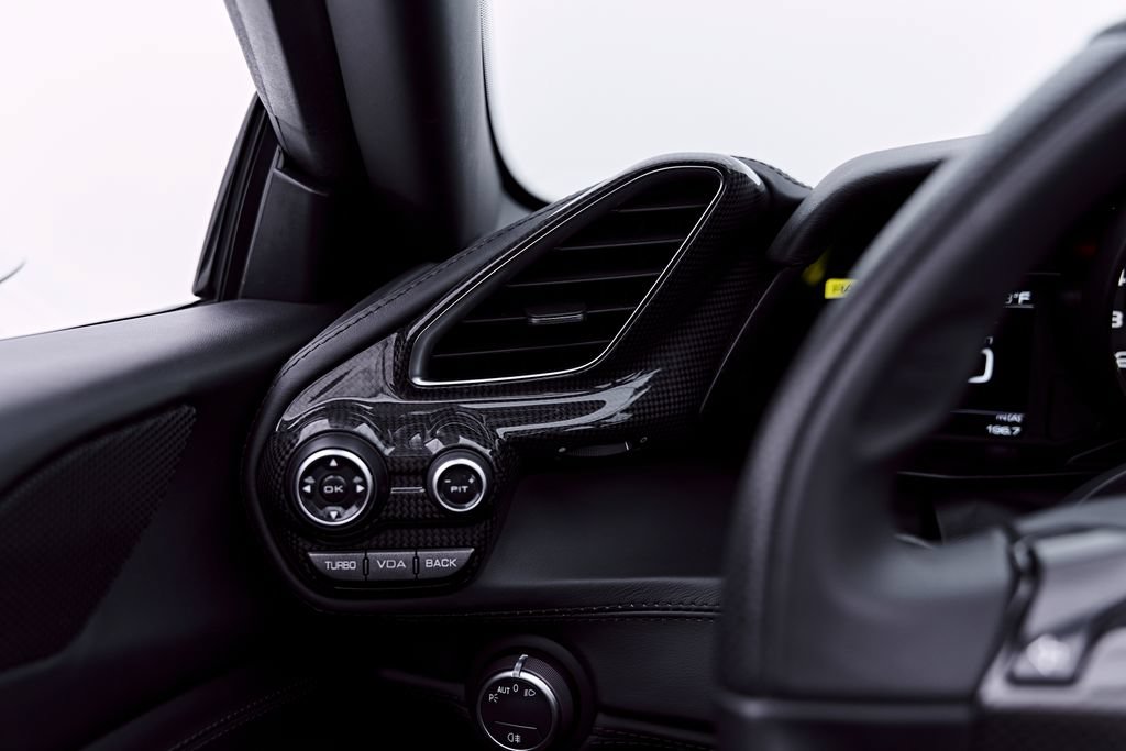 Used 2019 Ferrari 488 Spider RWD image 77