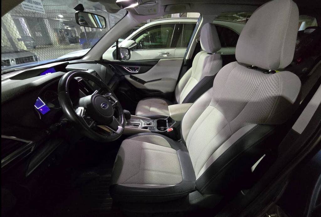 Used 2020 Subaru Forester Premium AWD/4WD image 4