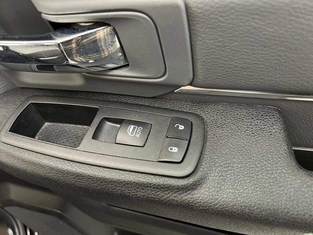 Used 2024 RAM 1500 Classic SLT image 24