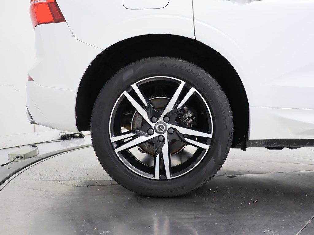 Used 2020 Volvo XC60 T5 R-Design w/ Protection Package image 41