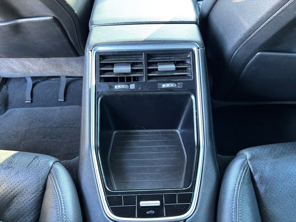 Used 2018 Porsche Panamera image 27