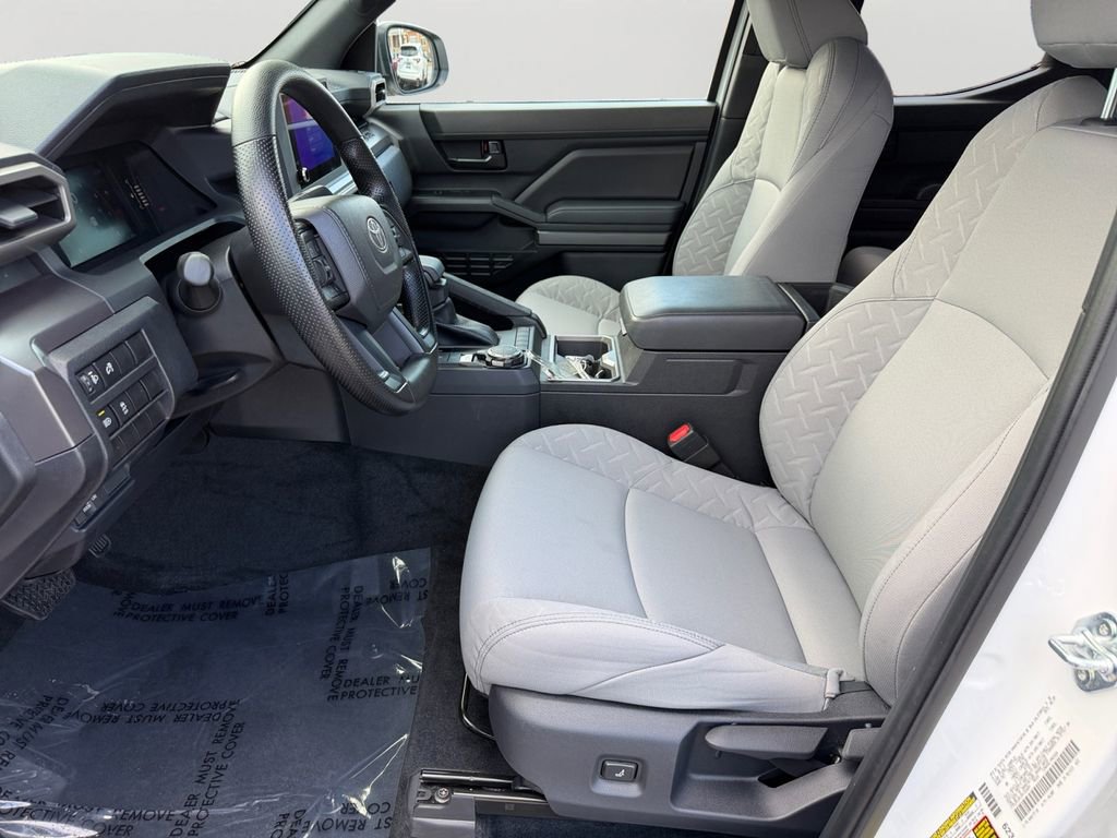 Used 2025 Toyota Tacoma SR5 AWD/4WD image 24