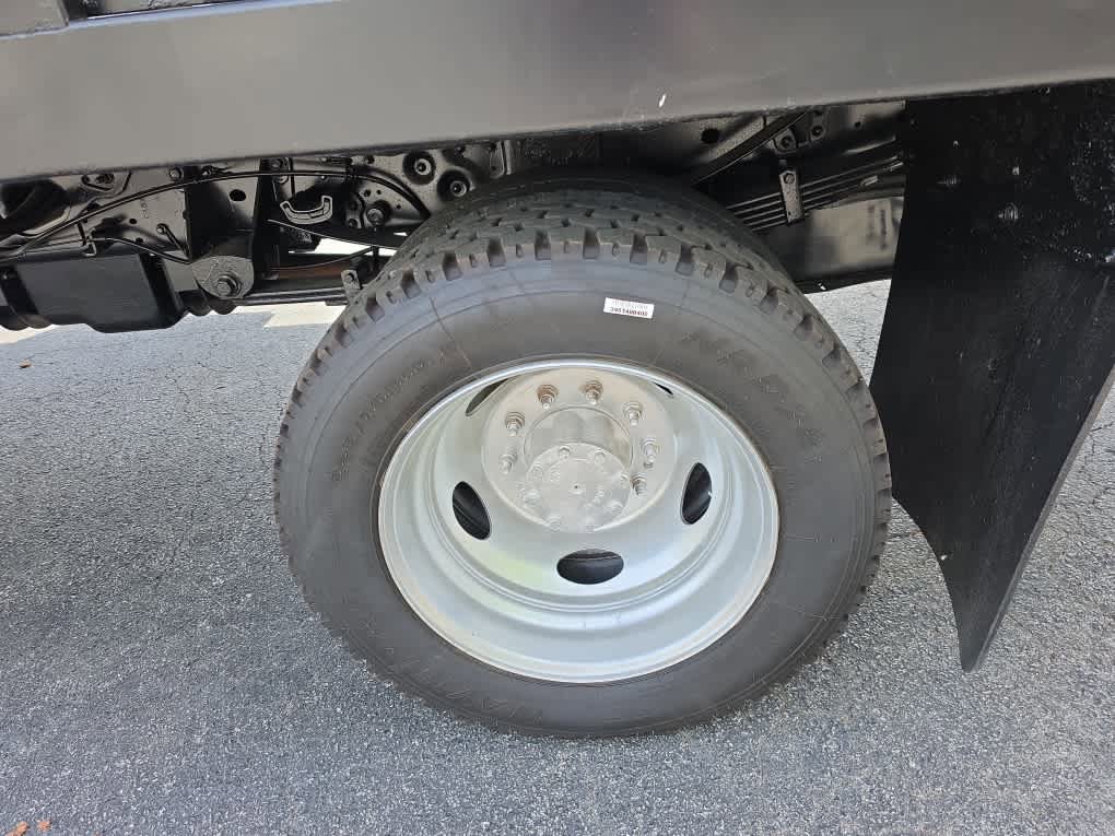 Used 2016 Ford F550 2WD Crew Cab Super Duty image 12
