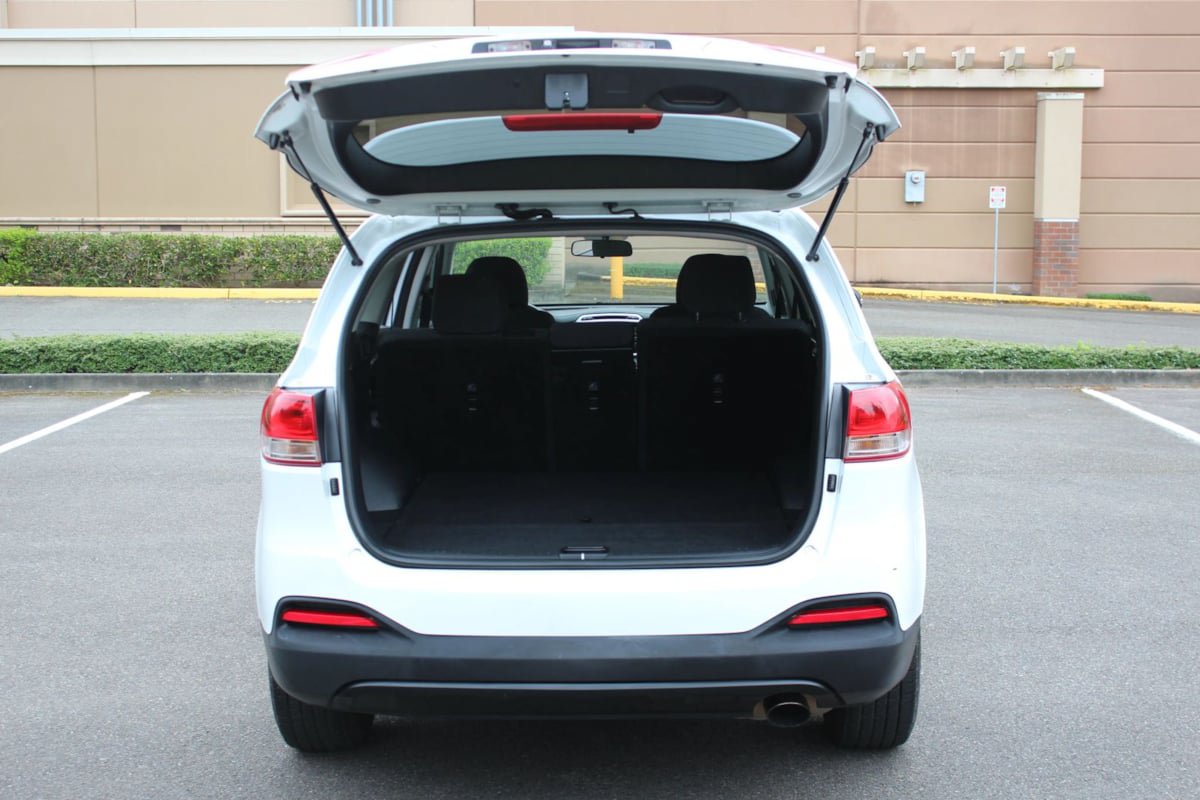 Used 2018 Kia Sorento FWD image 25
