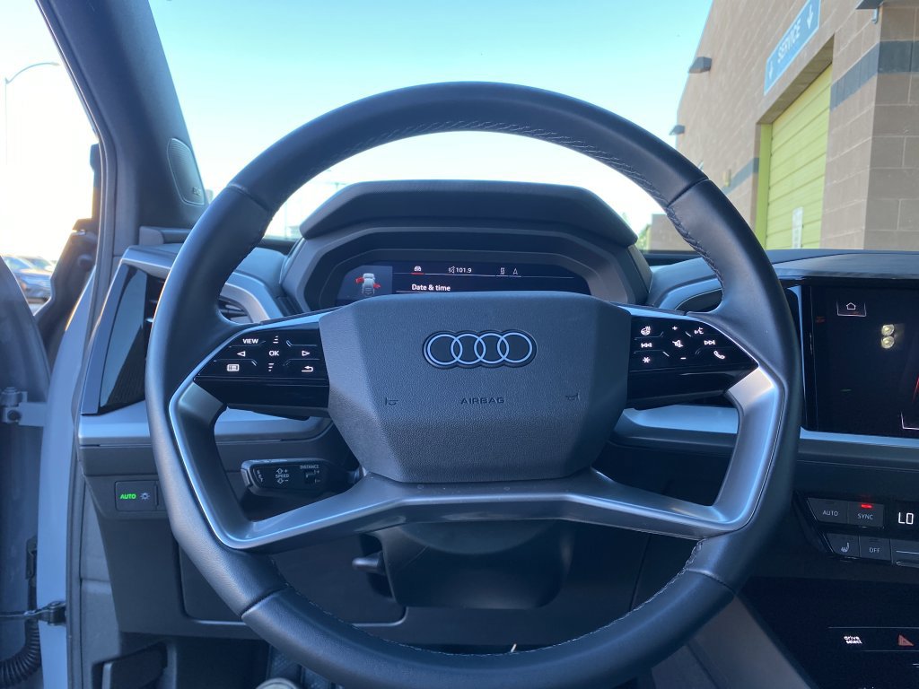 Used 2023 Audi Q4 e-tron Prestige image 28