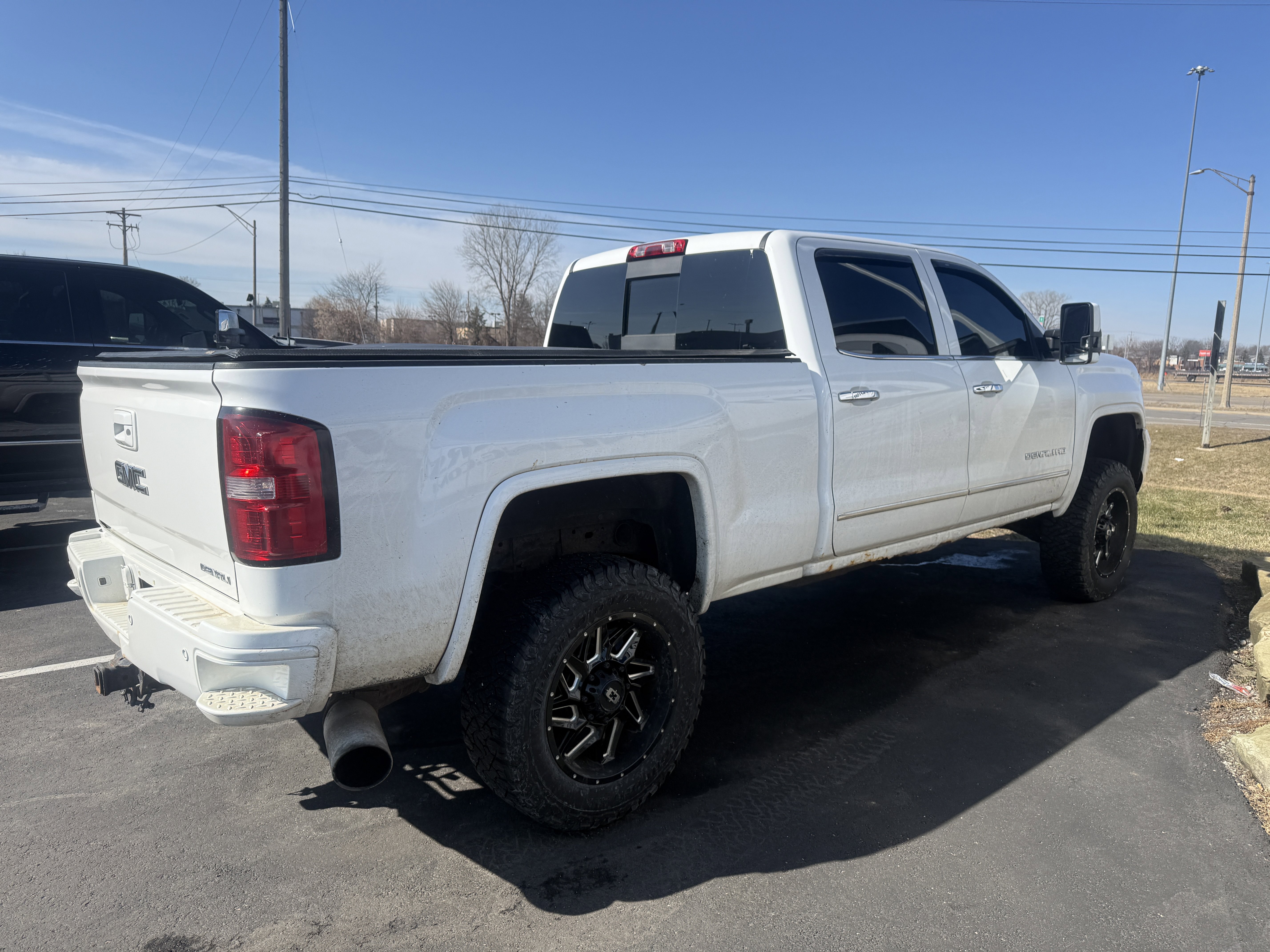Used 2015 GMC Sierra 2500 Denali w/ Duramax Plus Package image 5