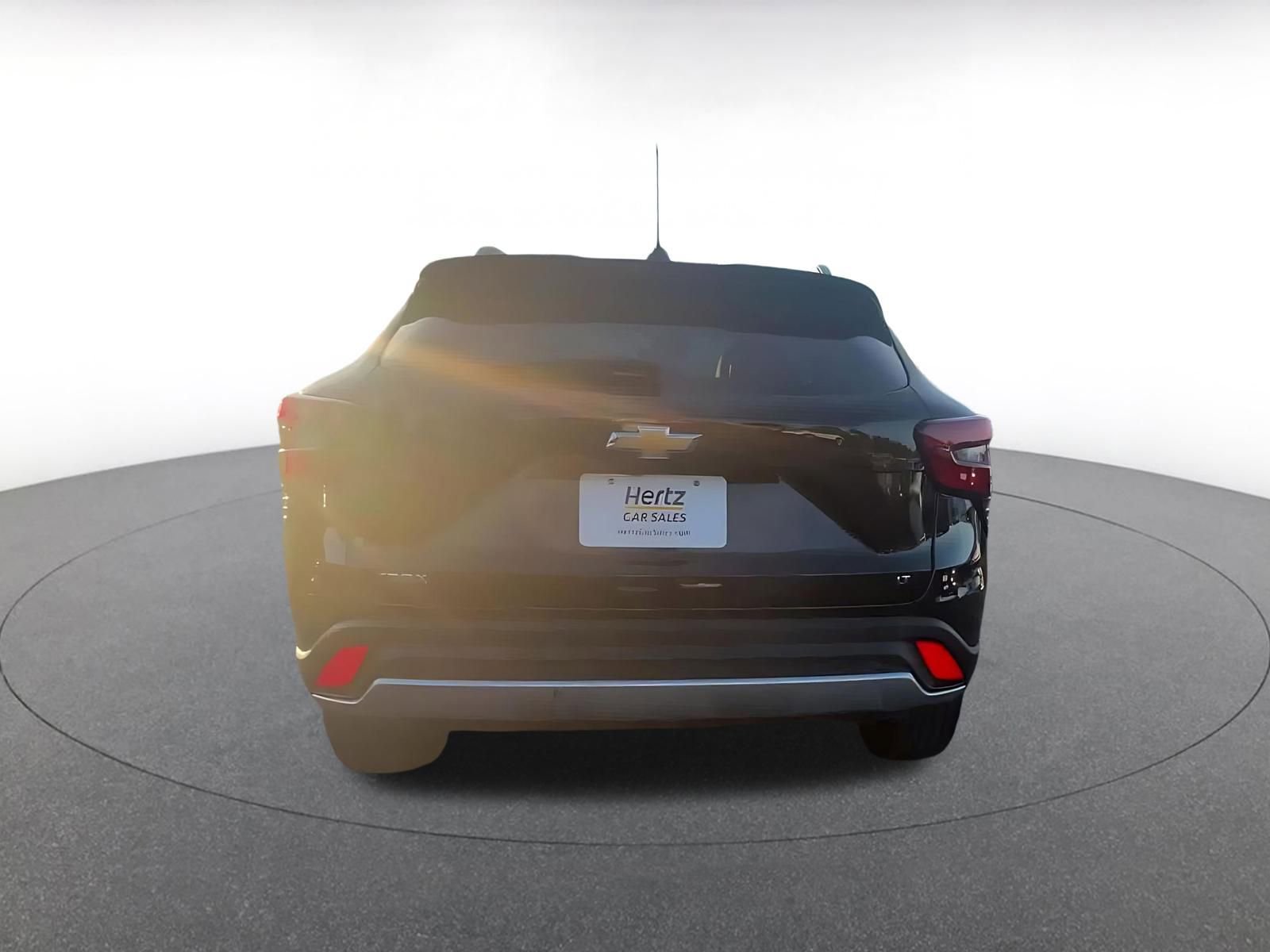 Used 2025 Chevrolet Trax LT image 11