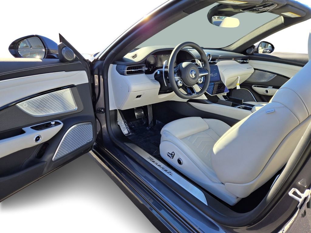 New 2026 Maserati GranCabrio Modena image 16