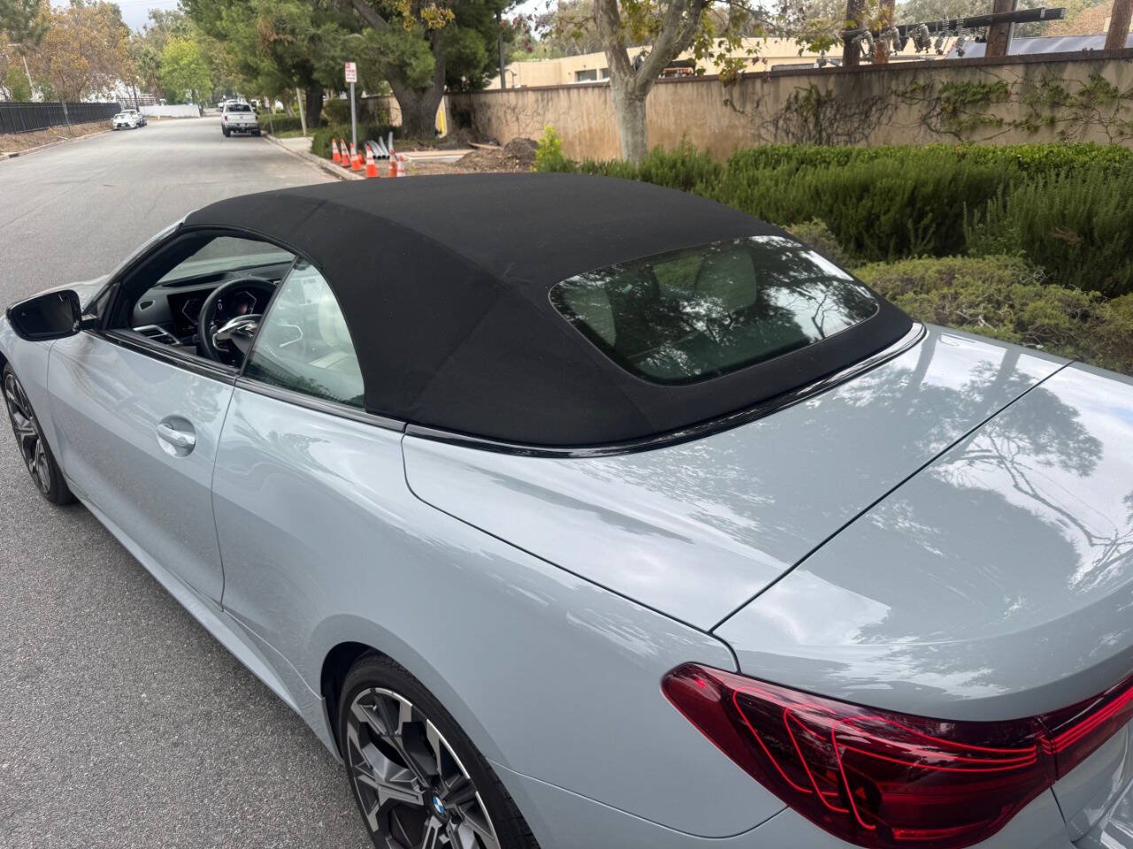 Used 2025 BMW 430i Convertible w/ M Sport Package RWD image 12