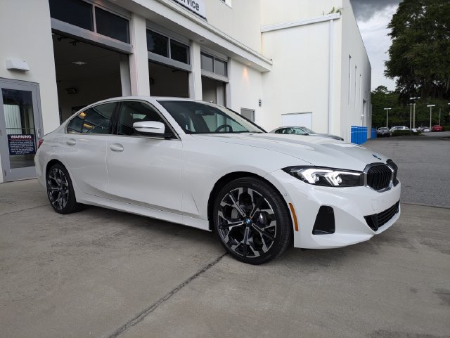 New 2026 BMW 330i Sedan w/ Premium Package RWD image 3