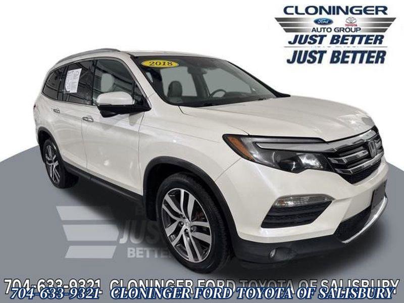 Used 2018 Honda Pilot Touring image 1