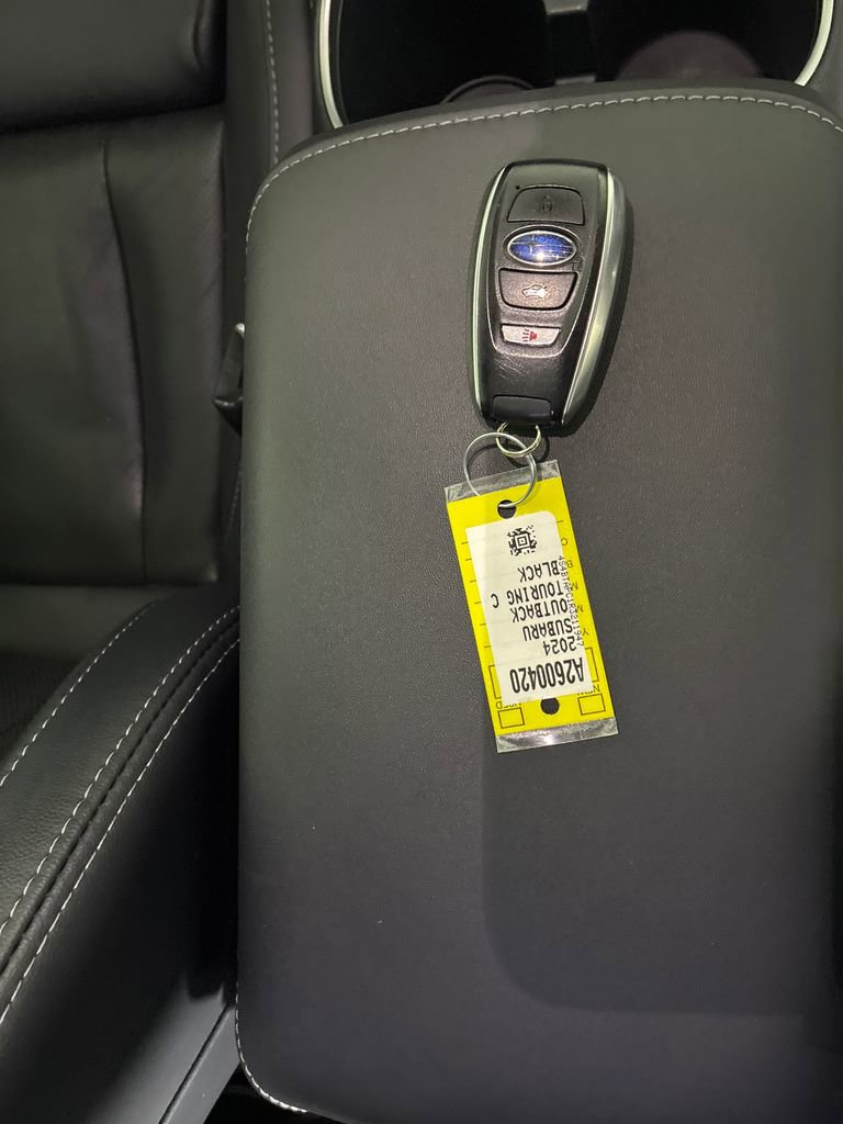 Used 2024 Subaru Outback Touring AWD/4WD image 40
