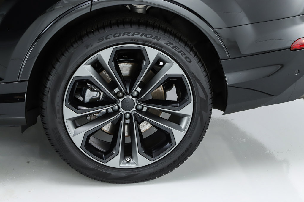 Used 2026 Audi Q7 3.0T Premium Plus AWD/4WD image 9