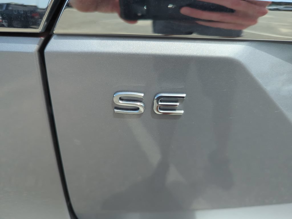 Used 2024 Volkswagen Atlas SE FWD image 22