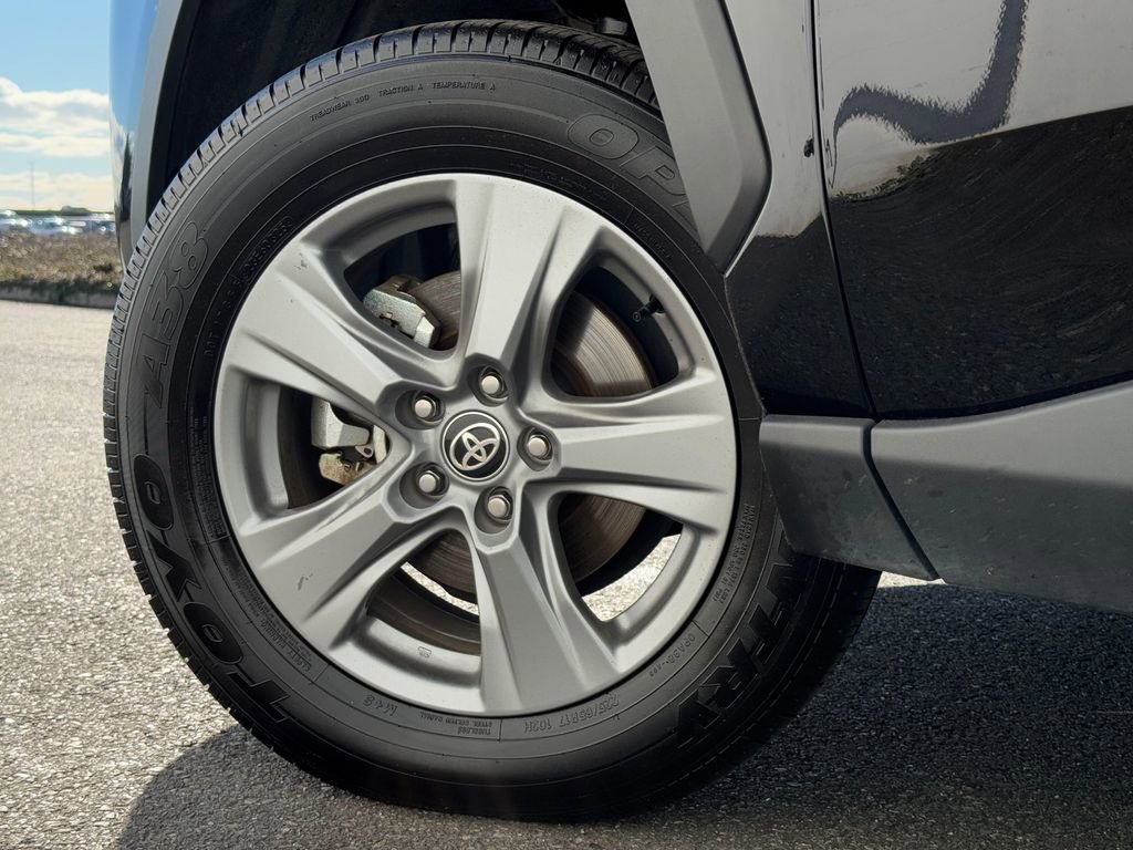 Certified 2025 Toyota RAV4 XLE image 24