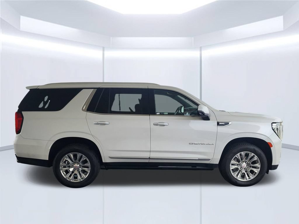 Used 2024 GMC Yukon Denali AWD/4WD image 7