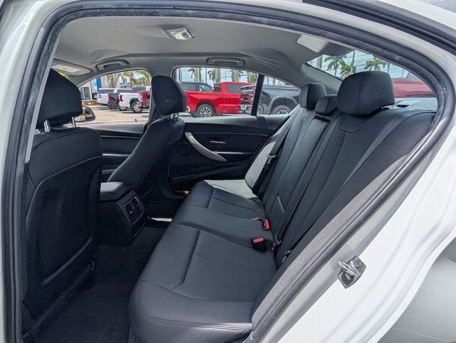 Used 2018 BMW 320i Sedan image 11