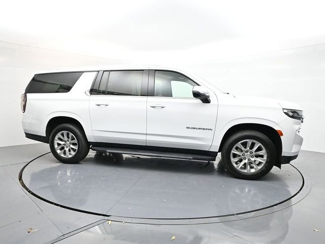 Used 2023 Chevrolet Suburban Premier image 6
