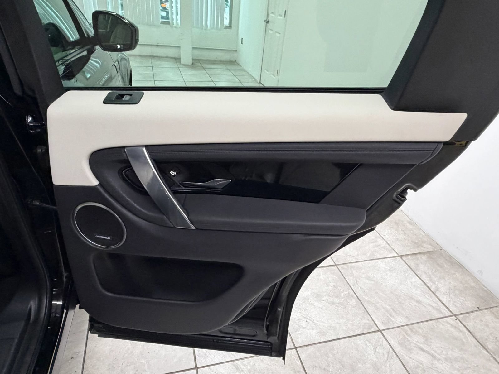 Used 2022 Land Rover Discovery Sport S AWD/4WD image 18