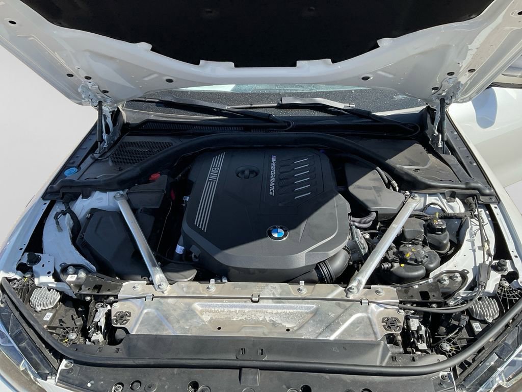 Used 2024 BMW M440i Convertible w/ Premium Package image 9