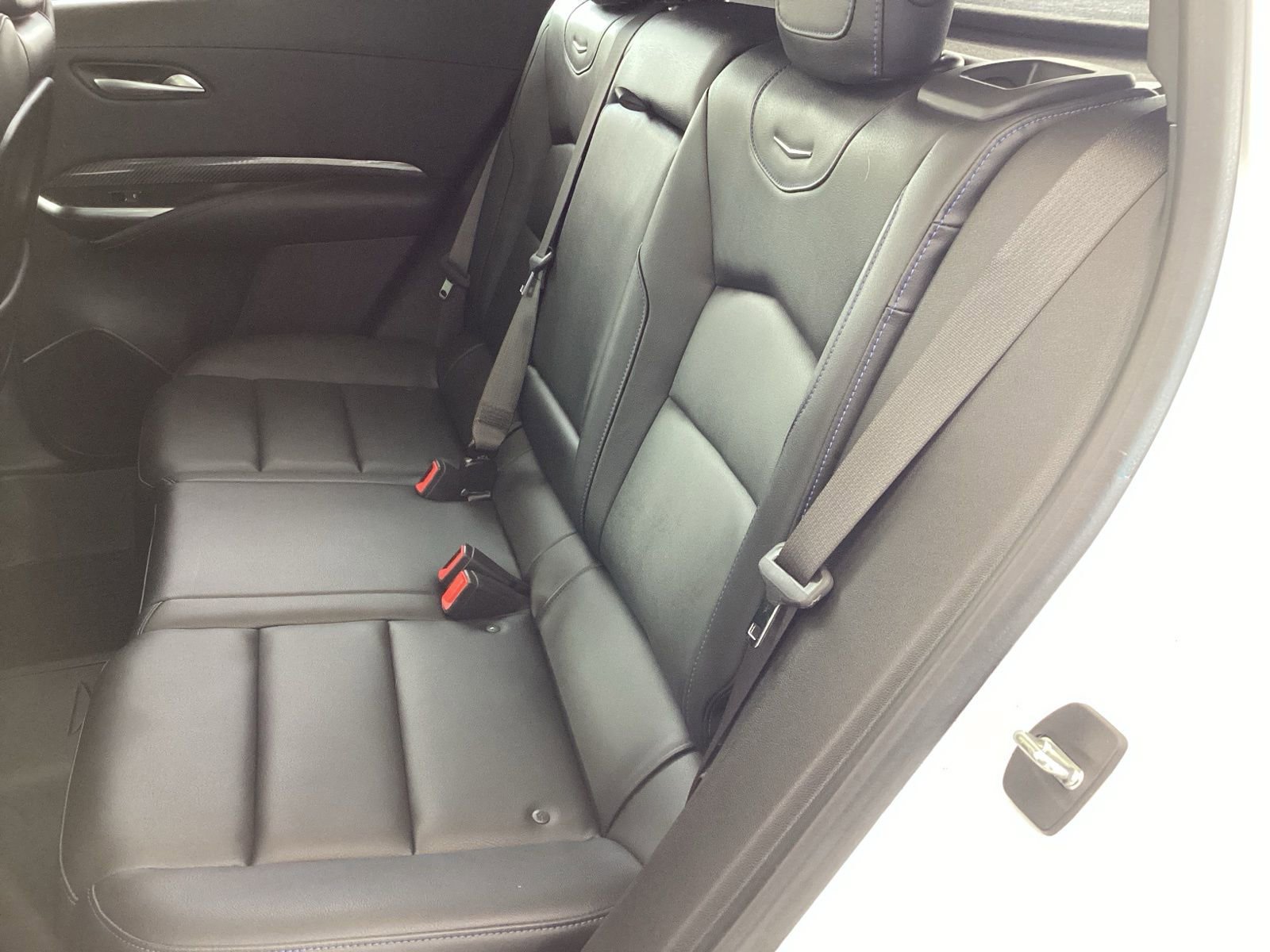 Used 2024 Cadillac XT4 Sport w/ Technology Package image 13