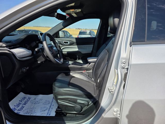 Used 2024 Jeep Compass Latitude image 4