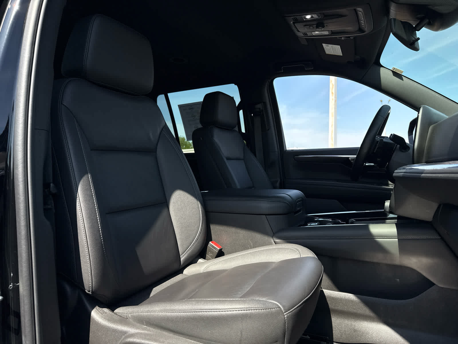 Certified 2025 Chevrolet Tahoe LT AWD/4WD image 25