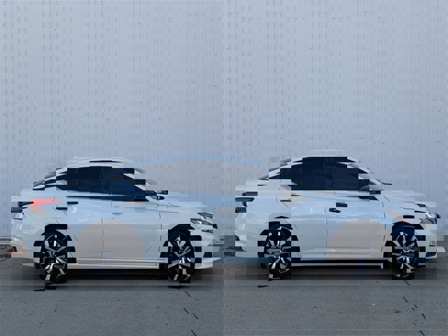 Used 2022 Nissan Altima 2.5 SR image 3