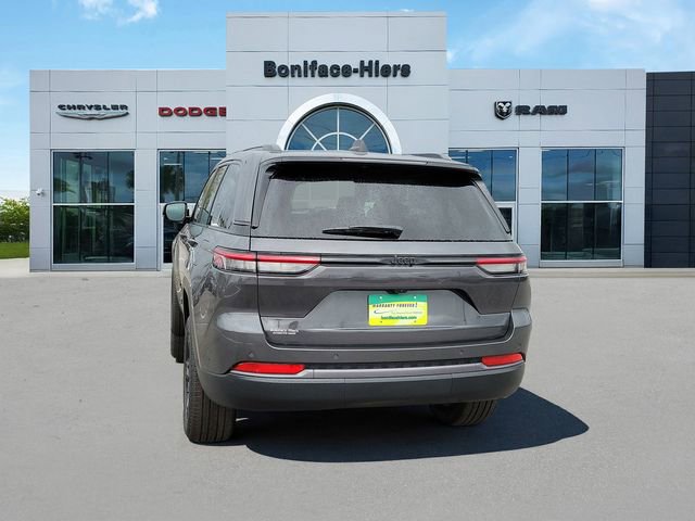 Used 2026 Jeep Grand Cherokee Limited image 3