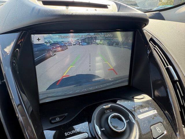 Used 2016 Ford Escape Titanium w/ Equipment Group 301A AWD/4WD image 25