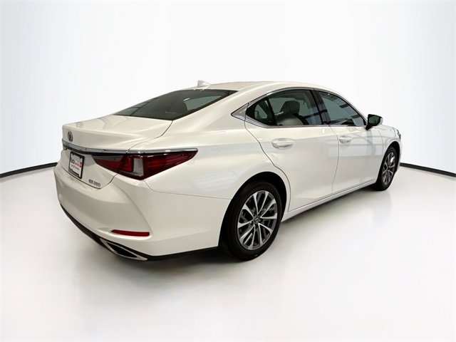 Used 2025 Lexus ES 350 image 6