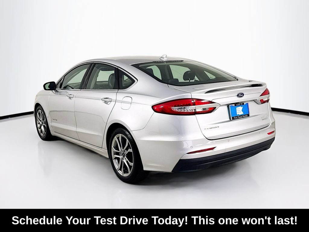 Used 2019 Ford Fusion Titanium FWD image 5
