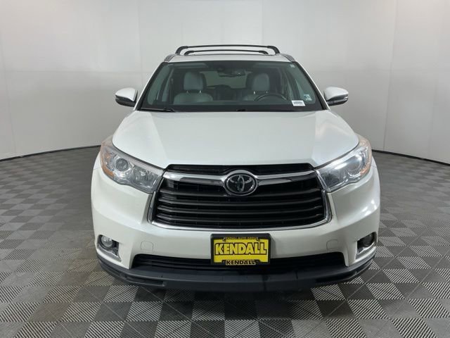 Used 2016 Toyota Highlander Limited AWD/4WD image 2