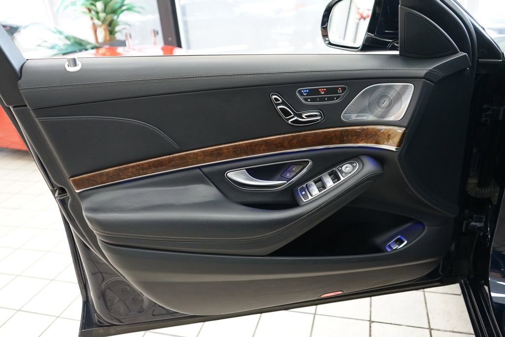 Used 2015 Mercedes-Benz S 550 4MATIC Sedan image 24