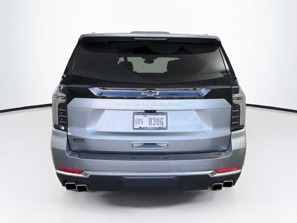 Used 2026 Chevrolet Suburban High Country AWD/4WD image 6