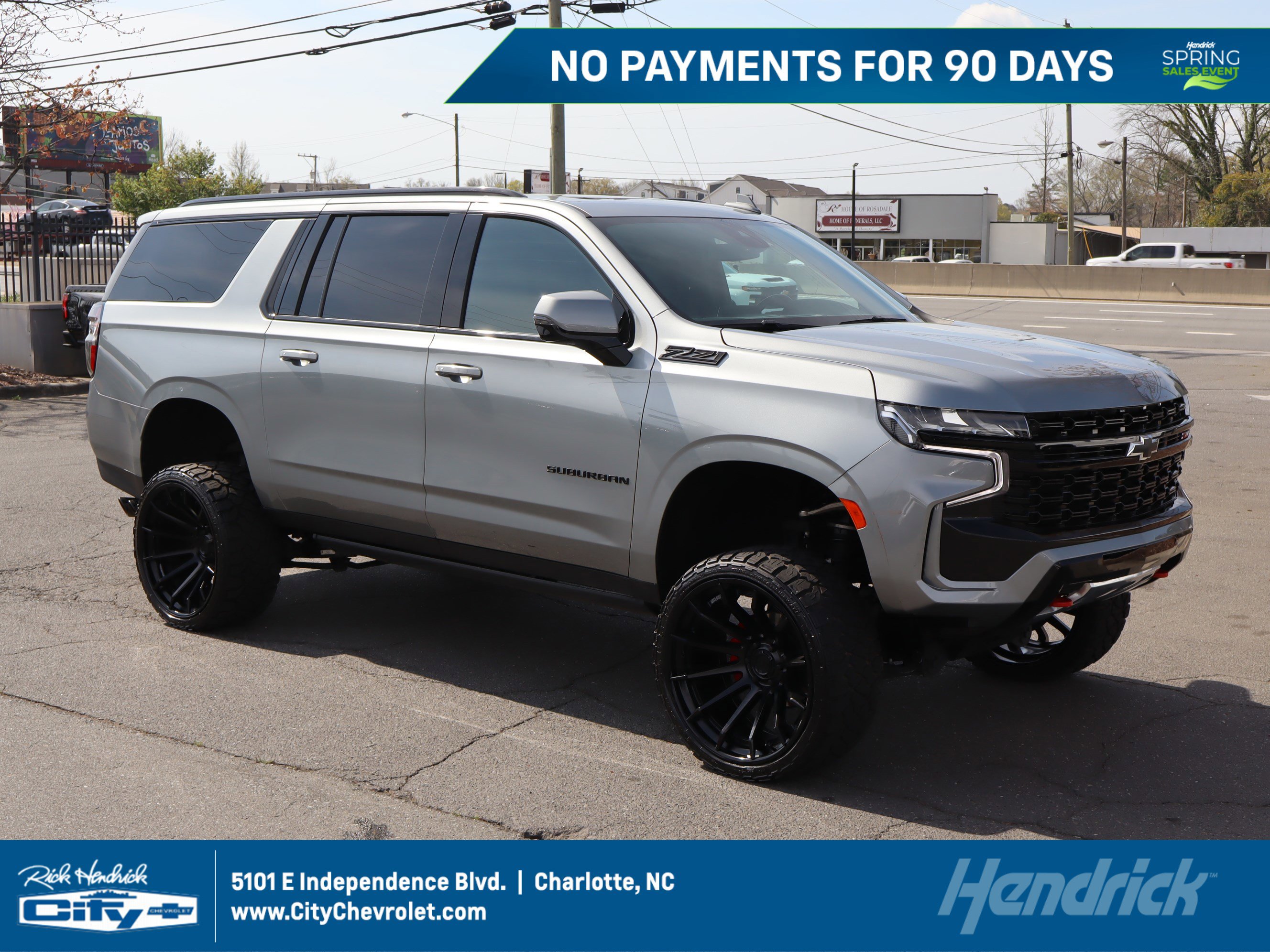 Used 2024 Chevrolet Suburban Z71 w/ Luxury Package image 1