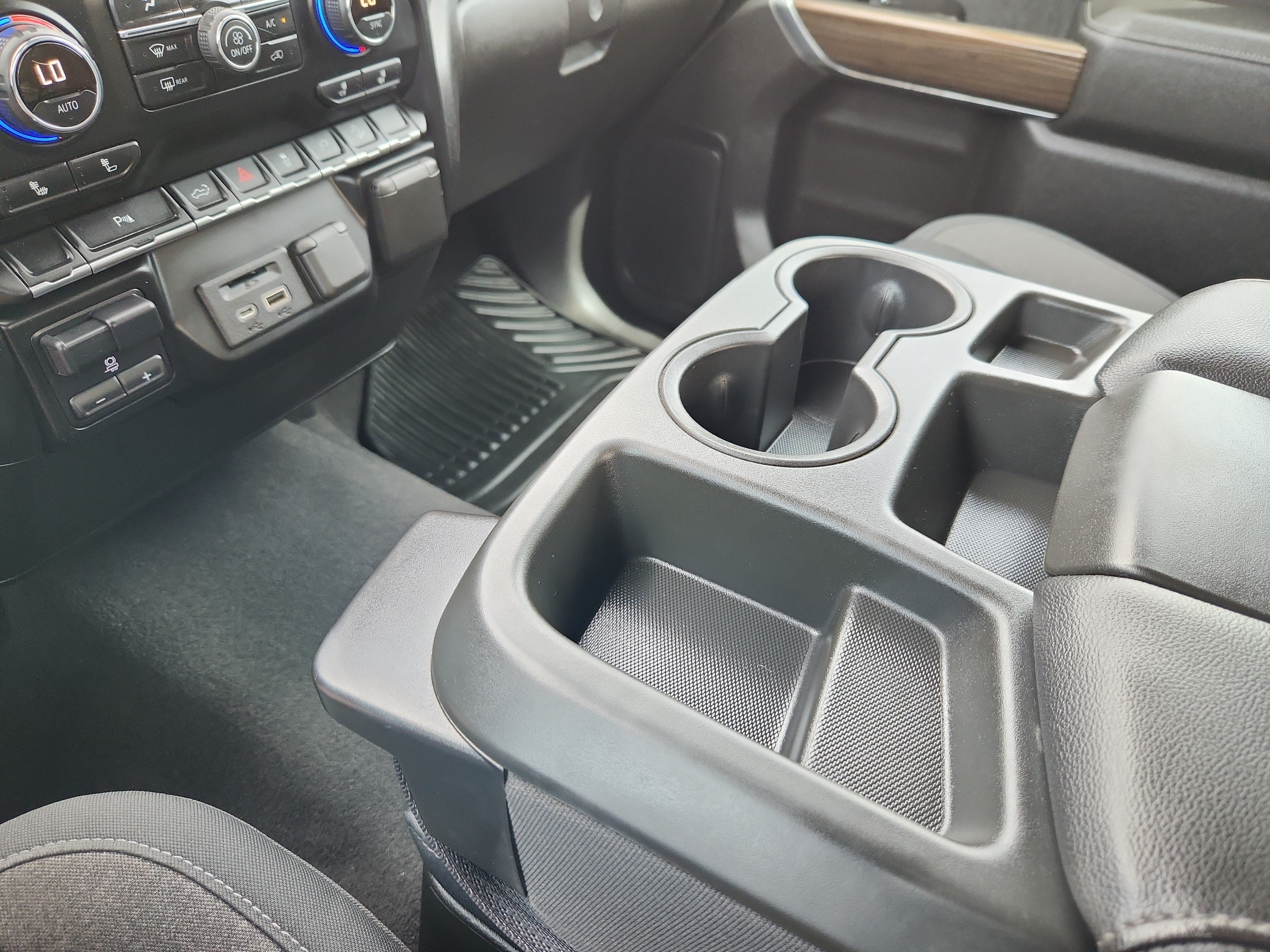 Used 2020 Chevrolet Silverado 2500 LT w/ All Star Edition AWD/4WD image 28