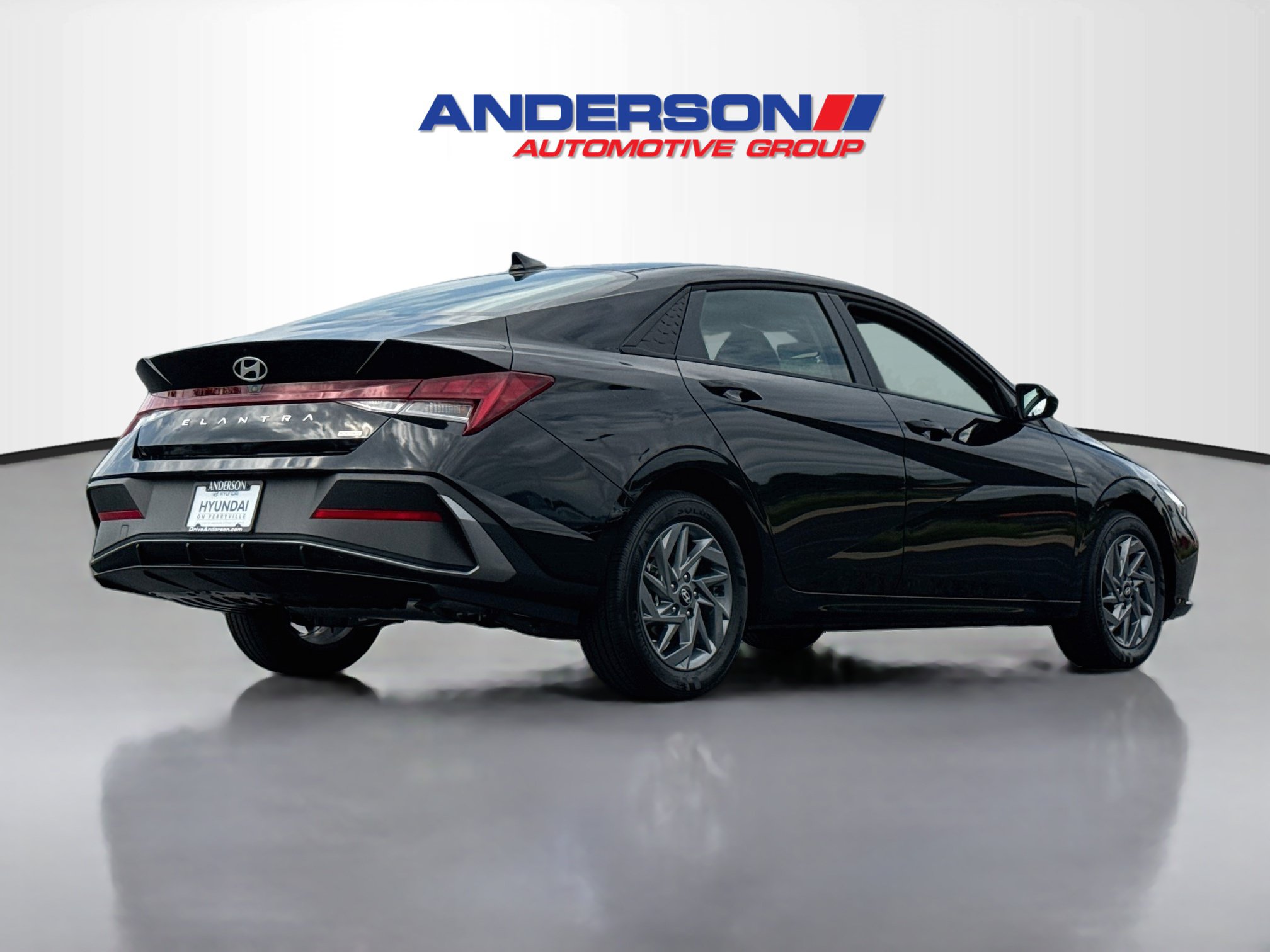 New 2026 Hyundai Elantra Hybrid FWD image 2
