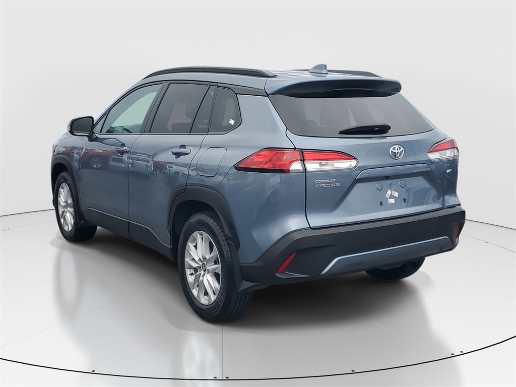 Used 2024 Toyota Corolla Cross LE image 6