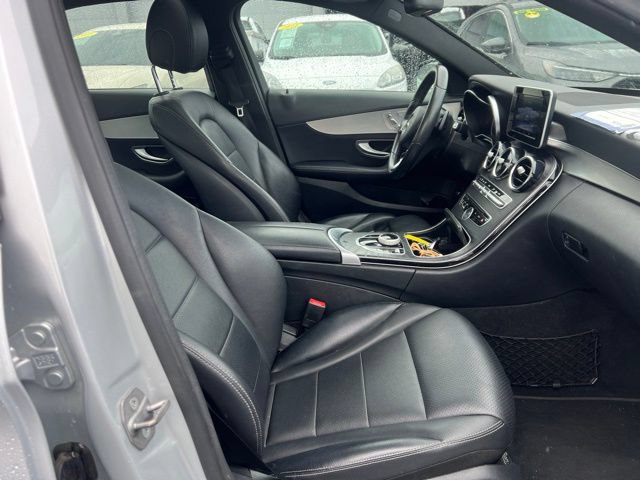 Used 2018 Mercedes-Benz C 300 Sedan image 6