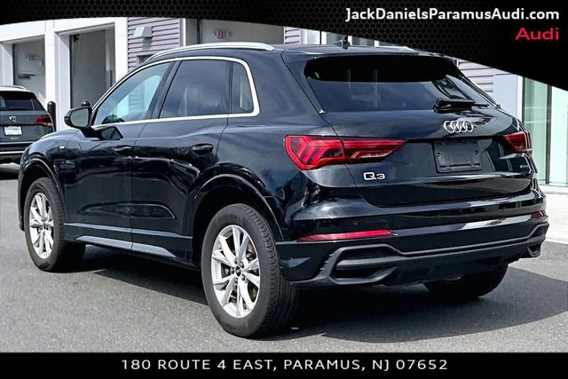 Used 2023 Audi Q3 2.0T Premium w/ Convenience Package image 10