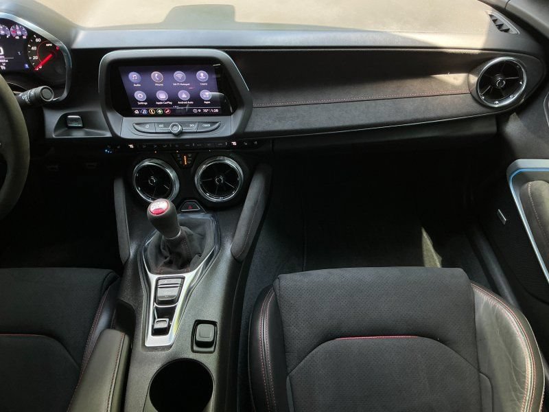 Used 2022 Chevrolet Camaro ZL1 RWD image 18