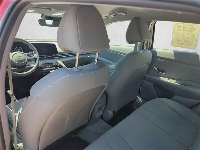 Used 2024 Hyundai Elantra SEL FWD image 21