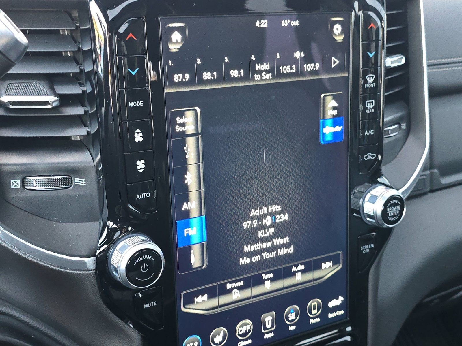 Used 2020 RAM 3500 Laramie AWD/4WD image 16
