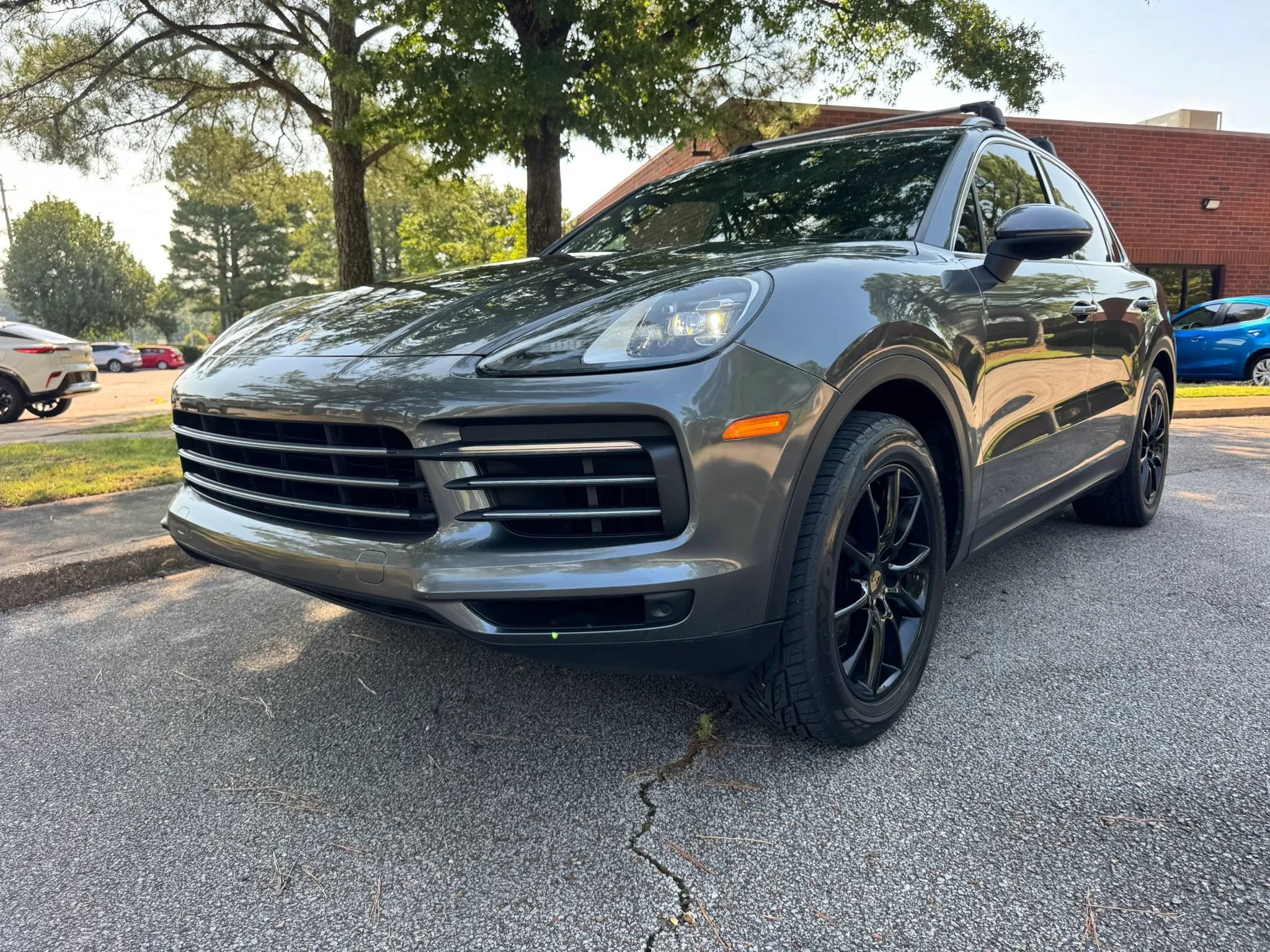 Used 2019 Porsche Cayenne AWD/4WD image 2